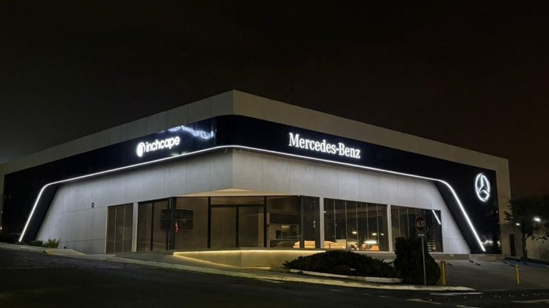 <p>Concesionario Mercedes-Benz Colomb</p>