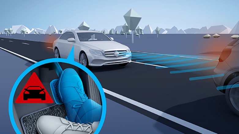 Muestra de sistema de frenado activo en Mercedes-Benz EQB